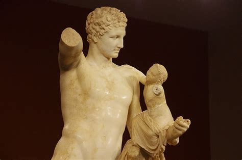 hermes di prassitele descrizione|Hermes of Praxiteles Statue Remains a Timeless .